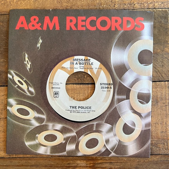 The Police - 45 RPM Message in a Bottle/Landlord. Cover is a poster. 1979 - Picture 2 of 7